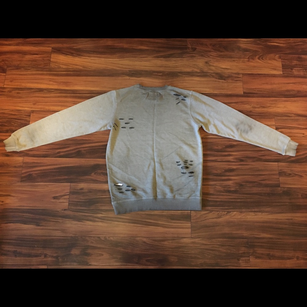 Men’s BoohooMAN Distressed Sweatshirt (S) - Picture 2 of 3